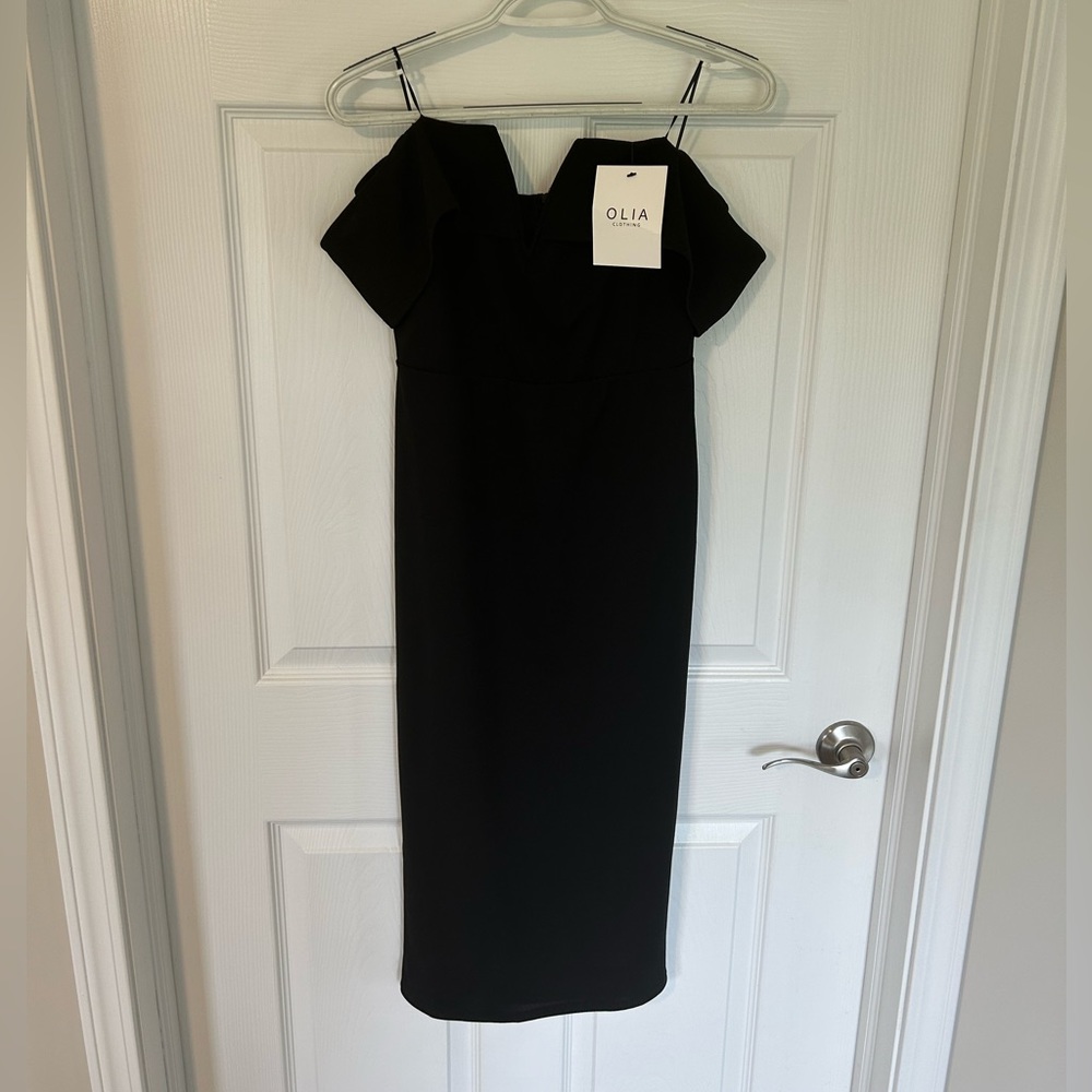 Black lulus dress by Olia. Never worn, with tags